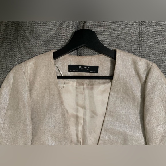 Zara coat - Picture 2 of 2